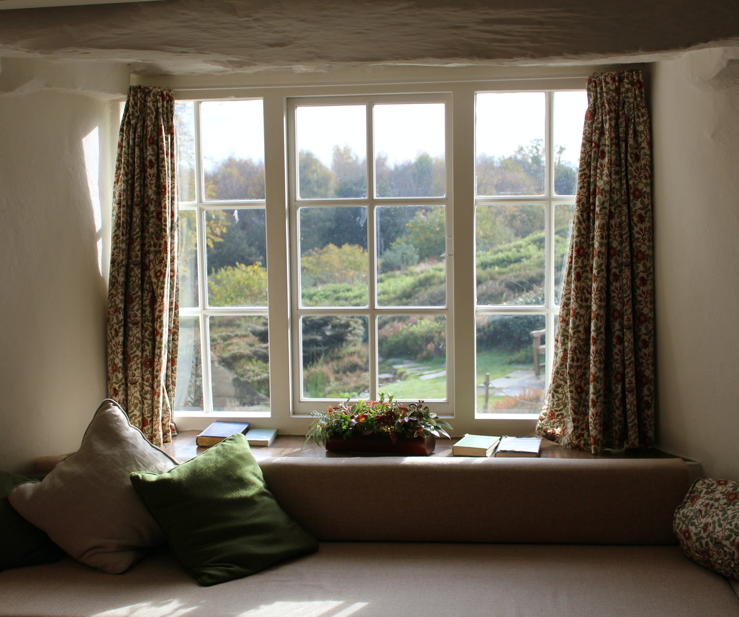 Pre-Made Aluminium Sliding Doors and Windows