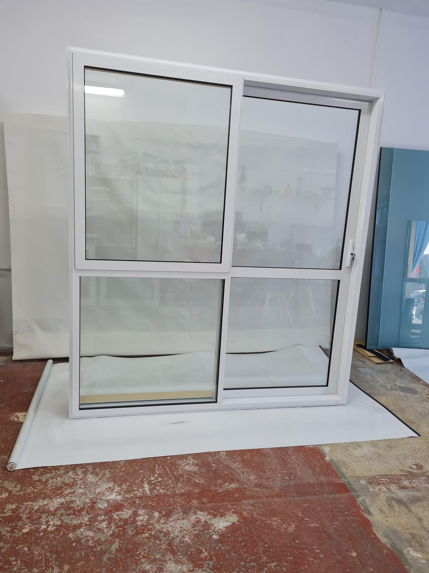 Lounge Sliding Door - Pre-made